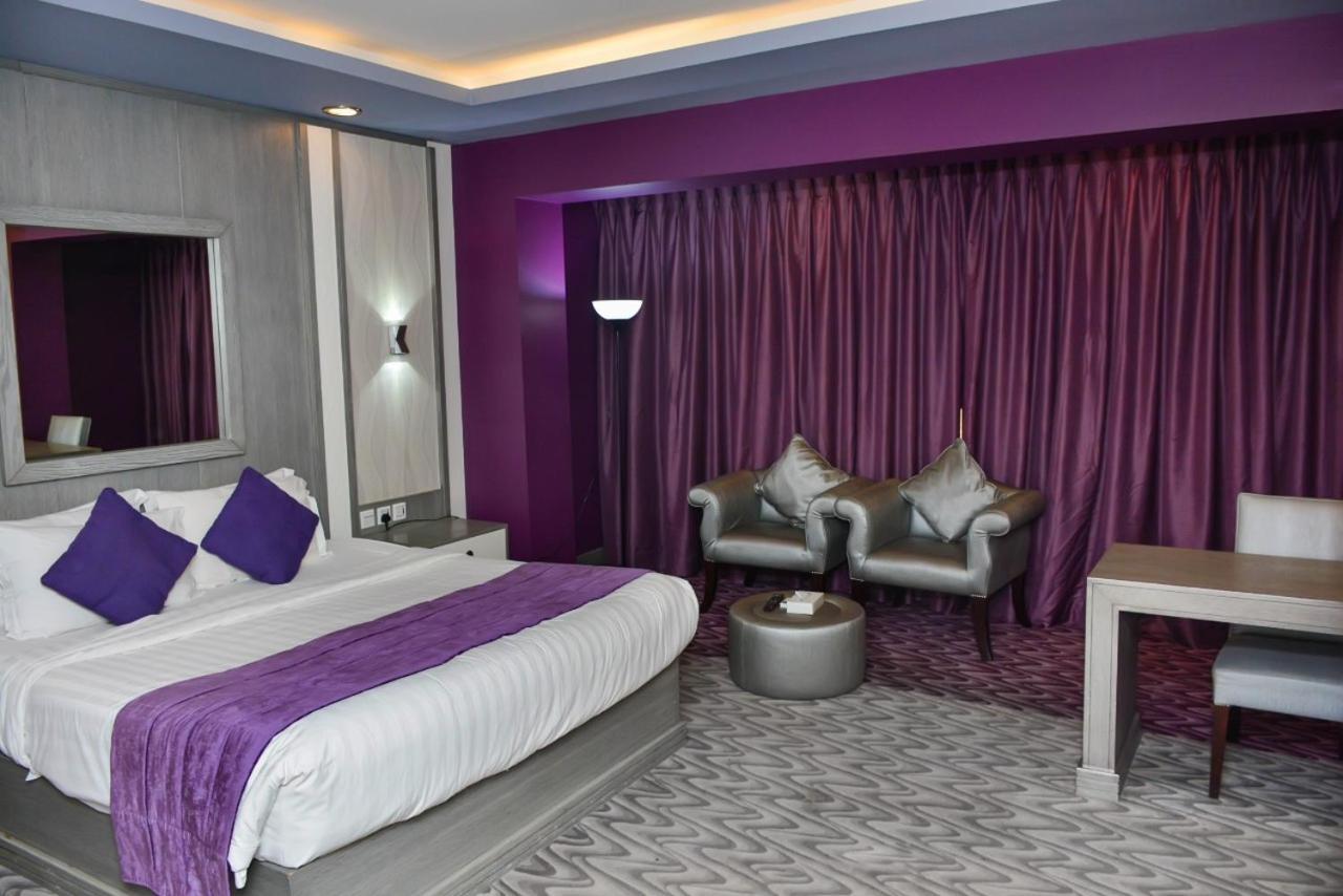 เฮเวน พลาซ่า Hotel ริยาดห์ ภายนอก รูปภาพ
