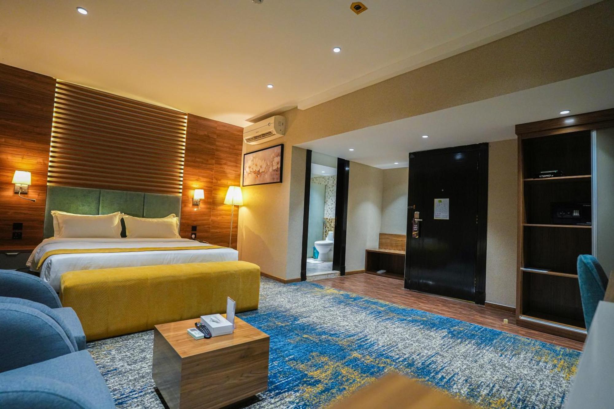 เฮเวน พลาซ่า Hotel ริยาดห์ ภายนอก รูปภาพ